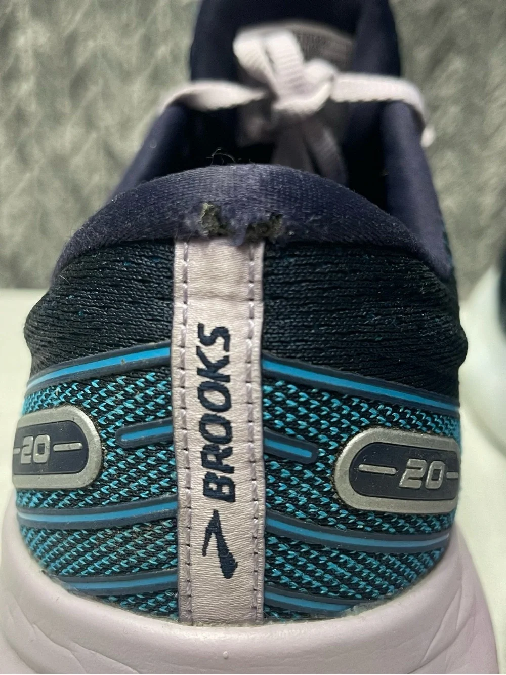 Brooks Glycerin 20 Women Size 10.5 B Navy Blue Light Purple Running Shoes